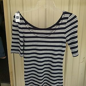 Gap shirt